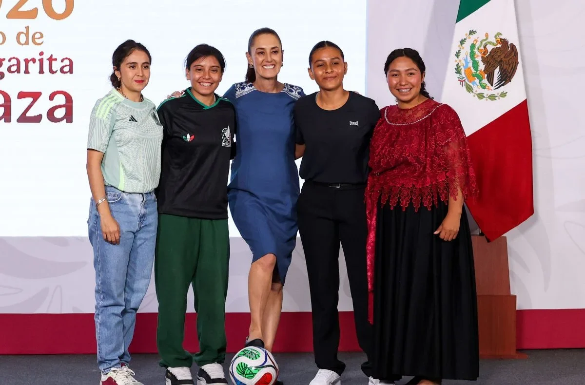 Las finalistas de las dominadas recibieron boletos para asistir a la inauguración de la Copa Mundial de Futbol en México y partidos en Guadalajara y Monterrey