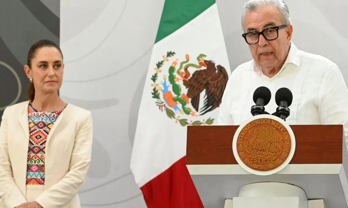 La presidenta Claudia Sheinbaum evitó pronunciarse sobre la licencia de Rubén Rocha Moya, tras la investigación abierta en su contra por autoridades de Estados Unidos.