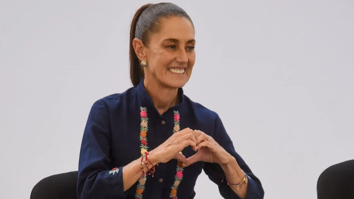 Sheinbaum negó que la educación privada sea mejor que la pública y reconoció que los mejores maestros pertenecen al magisterio nacional.