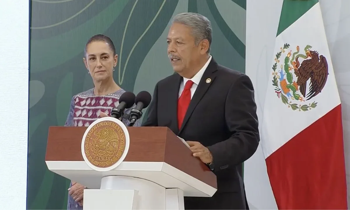Durante su intervención en La Mañanera, Tereso Medina, líder de la CTM, aseguró que la base laboral está lista para los nuevos tiempos.