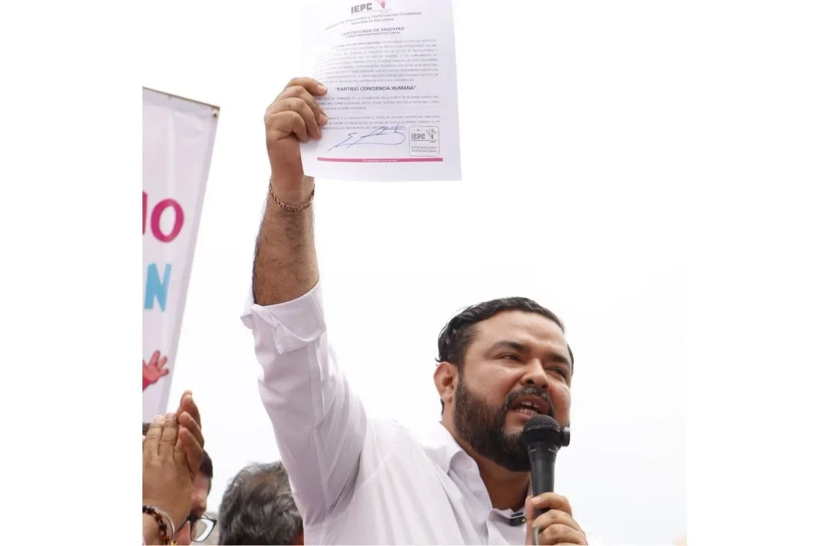Representantes de Movimiento de Esperanza de Chiapas, Partido Conciencia Humana y Fuerza Chiapaneca recibieron sus certificados de registro como partidos políticos locales