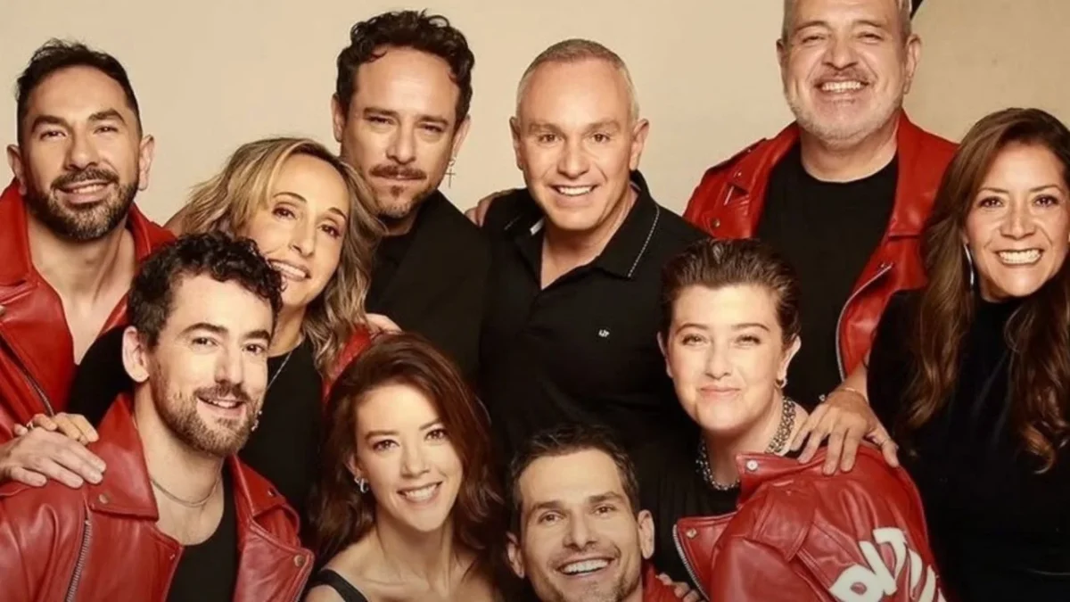Y para celebrar este aniversario, el elenco original de 'Hoy no me puedo levantar' estará presente en la Ciudad de México.
