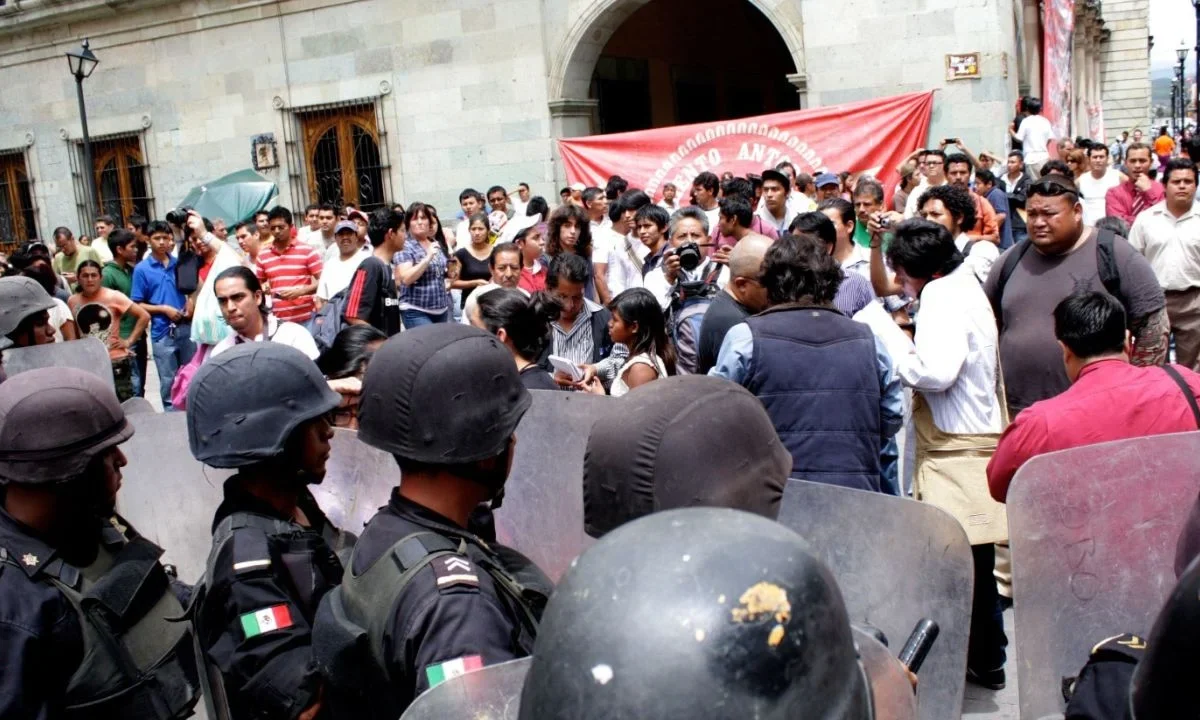 Afirman que a 20 años los maestros de la CNTE-APPO siguen sin tener justicia