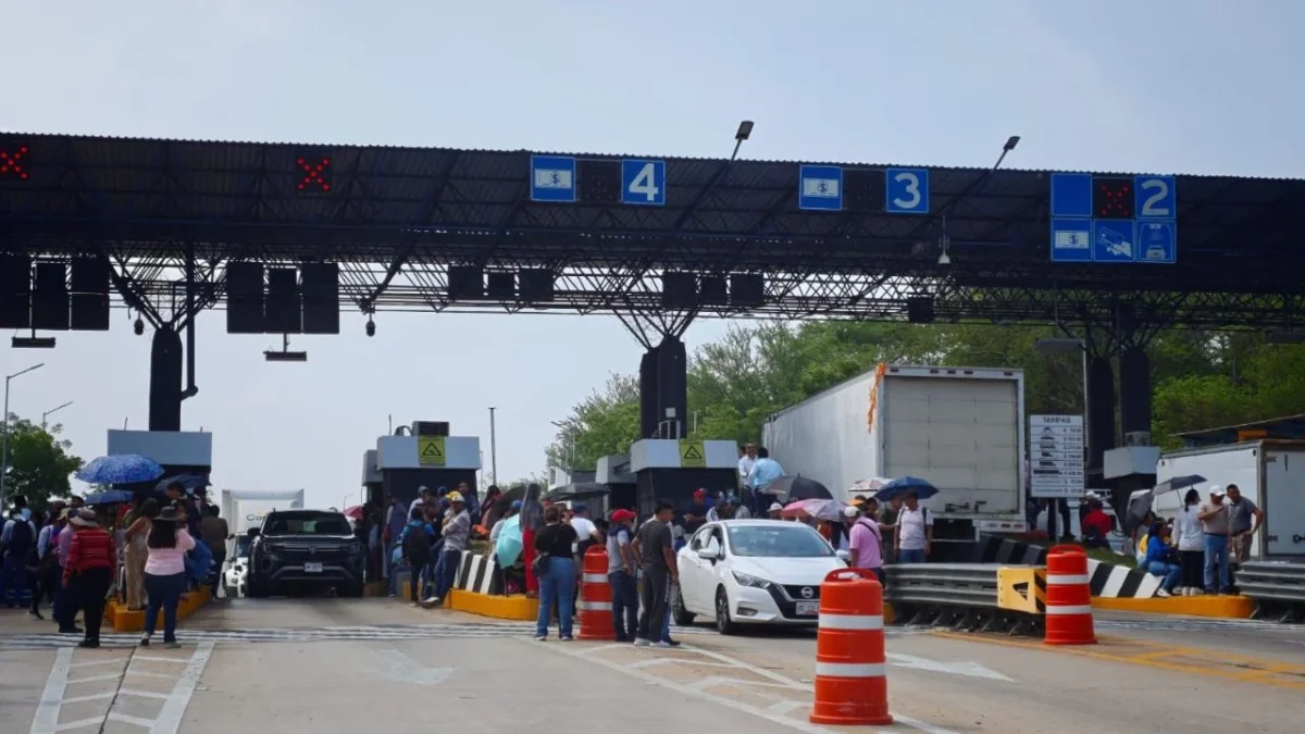 Docentes del SNTE-CNTE liberan caseta este martes