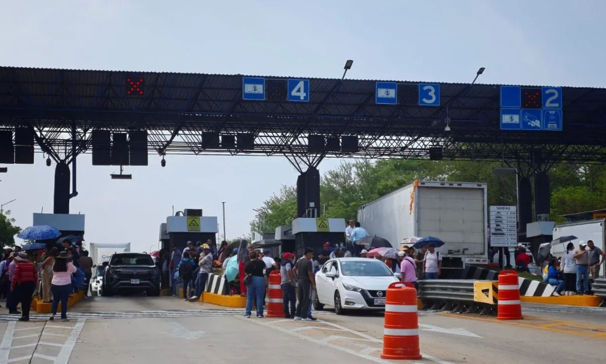 Docentes del SNTE-CNTE liberan caseta este martes
