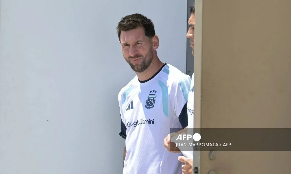 Familia de Messi aclara rumores sobre el entorno del futbolista