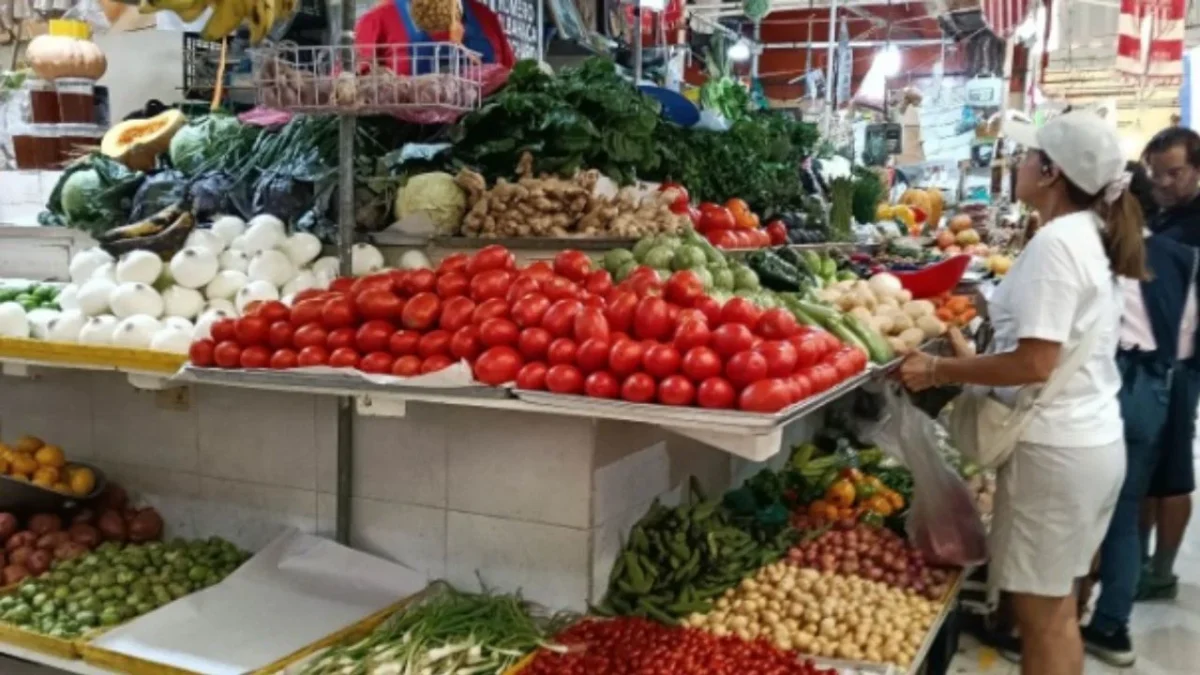 Inflación va a la baja, pero mundial presiona servicios