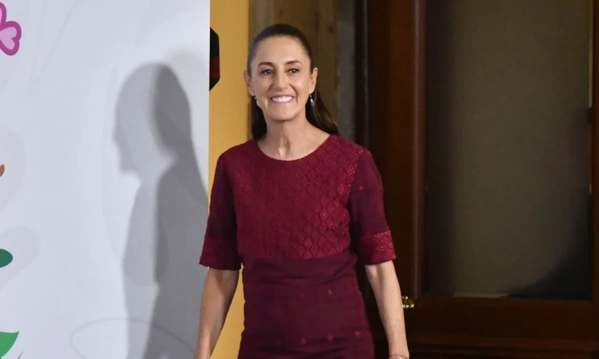 Llama Monreal a respaldar a Sheinbaum: 'no me voy a enfrentar a ella, siempre me gana'