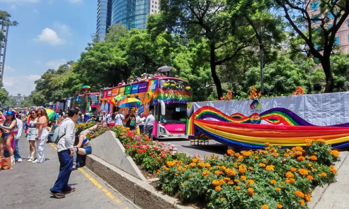 Orgullo y justicia eso es lo que piden miembros de la comunidad LGBTTTIQ+