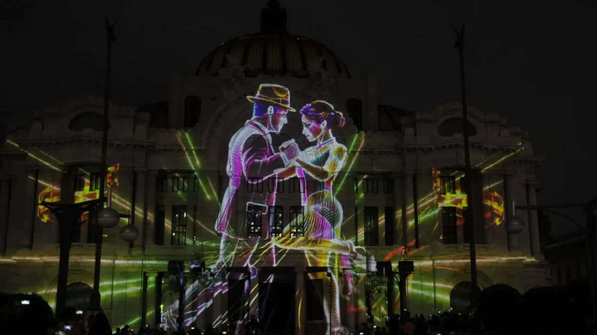 Palacio de Bellas Artes se ilumina con proyecciones ‘Memoria Luminosa’