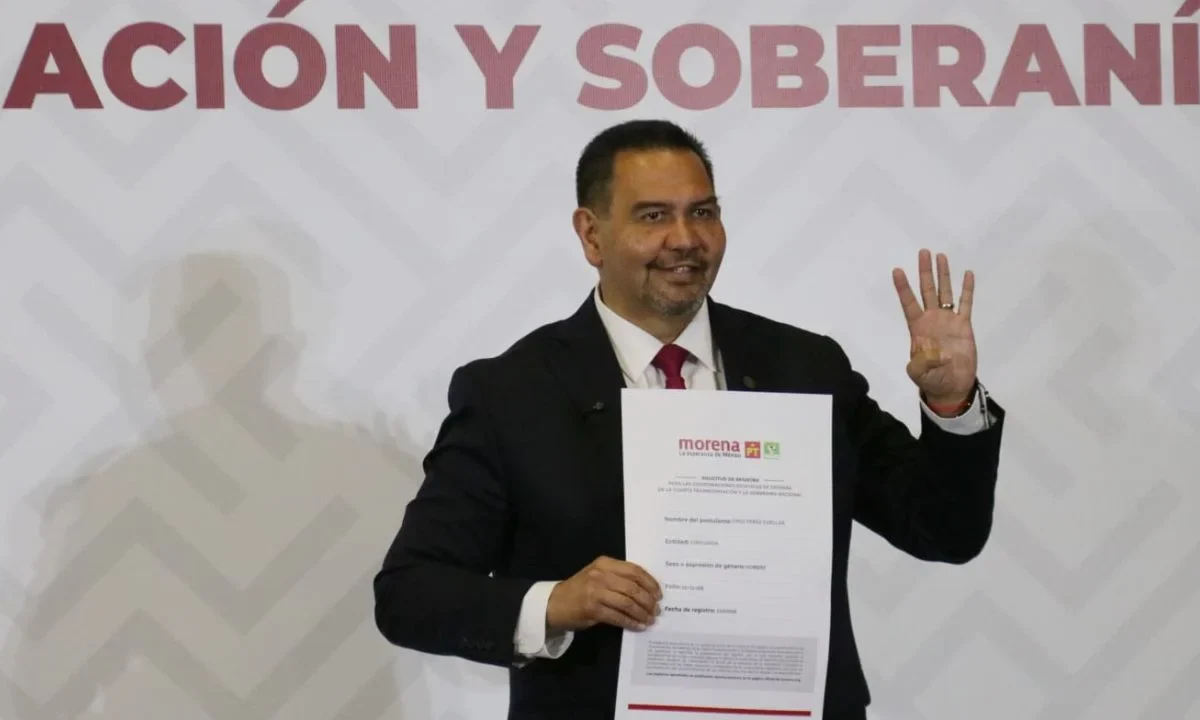 Pérez Cuéllar se registra por Morena rumbo a Chihuahua