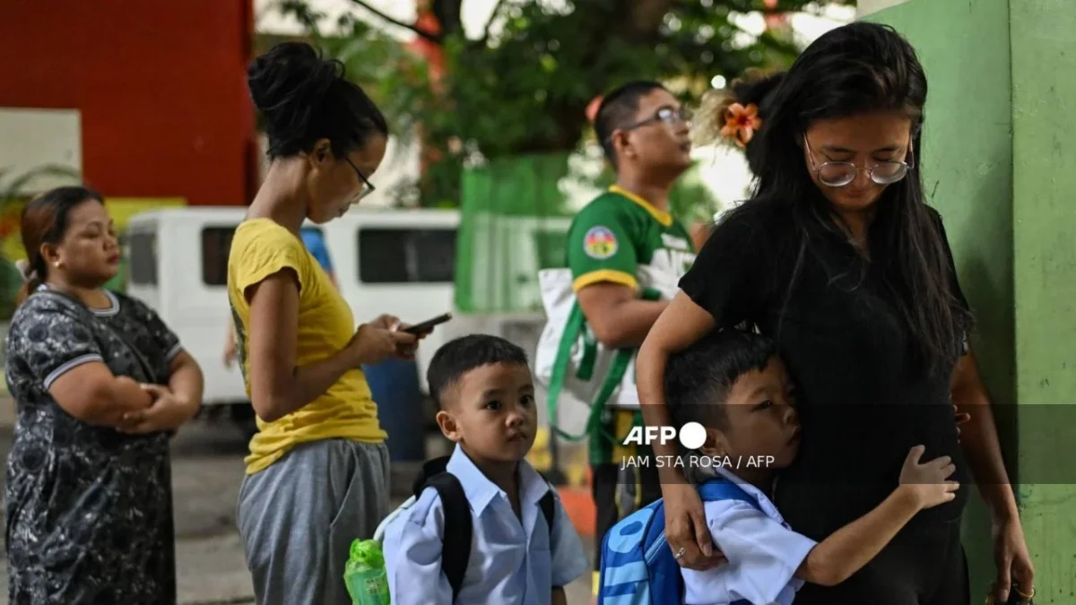 Terremoto de magnitud 7.8 azota Filipinas y emiten alerta de tsunami