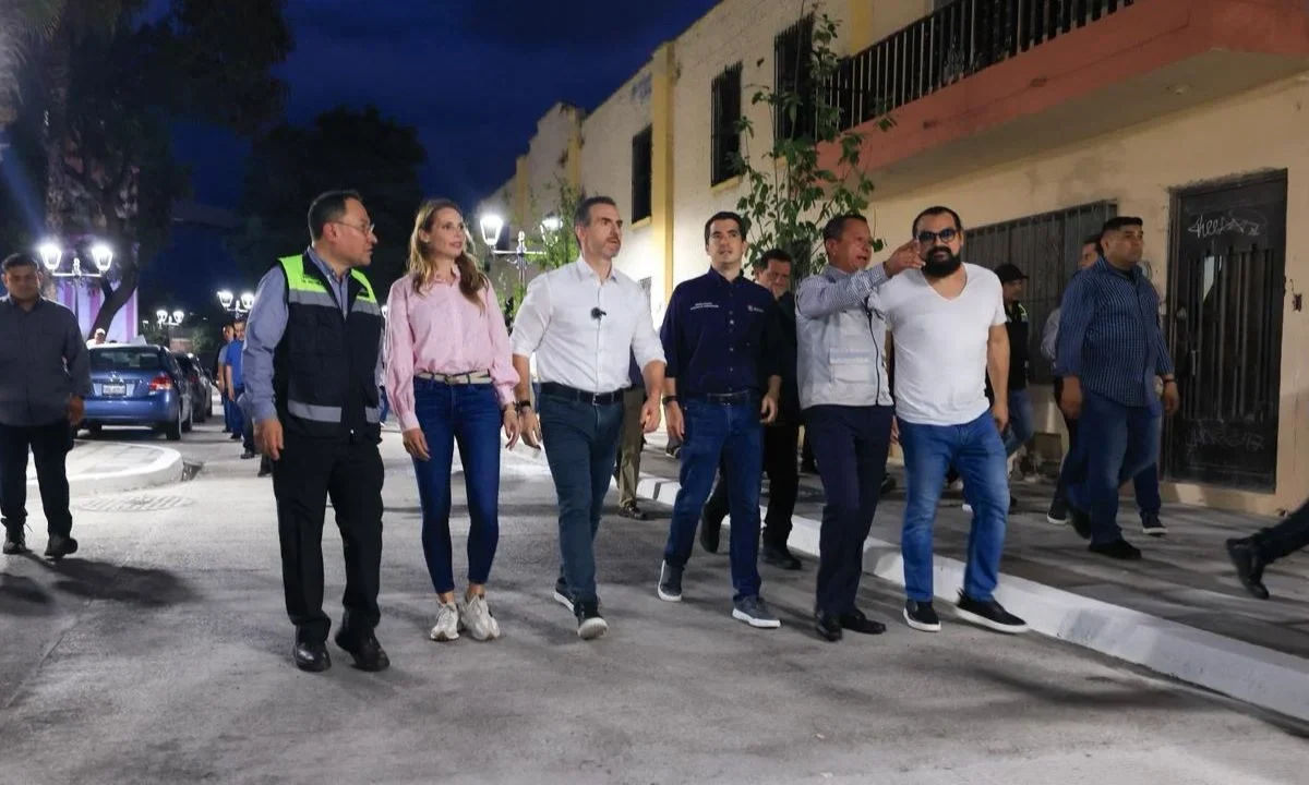 Adrián de la Garza, alcalde de Monterrey, hizo entrega de la rehabilitación de la zona del ‘Barrio Antiguo, Barrio Bonito’.