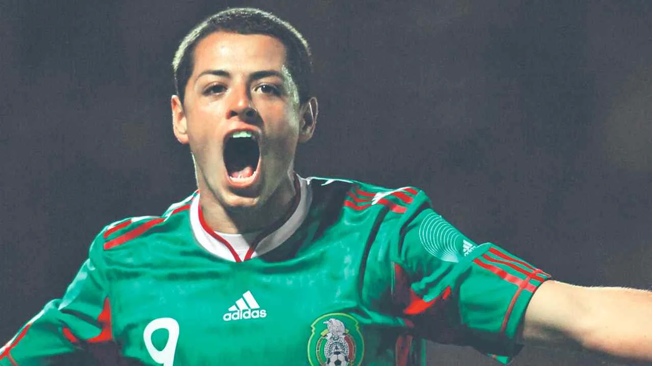 Aficionados buscan jerseys de la Selección Mexicana con nostalgia y pasión