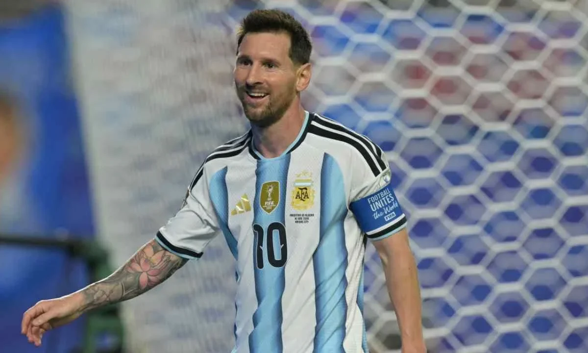 El argentino Lionel Messi dijo que es un "honor" igualar el récord de goleador histórico de los Mundiales con Miroslav Klose pero al final es solo "estadística".