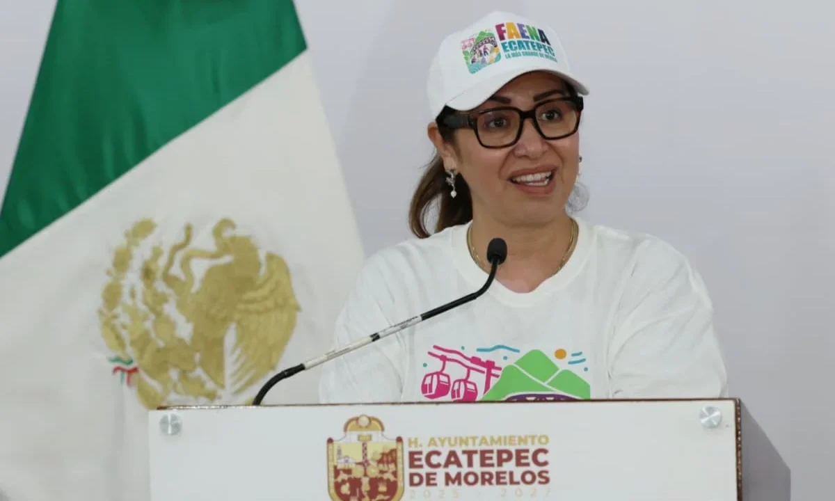 Azucena Cisneros Coss, alcaldesa de Ecatepec, convocó a los habitantes a la Faena Masiva de Limpieza más grande de México.