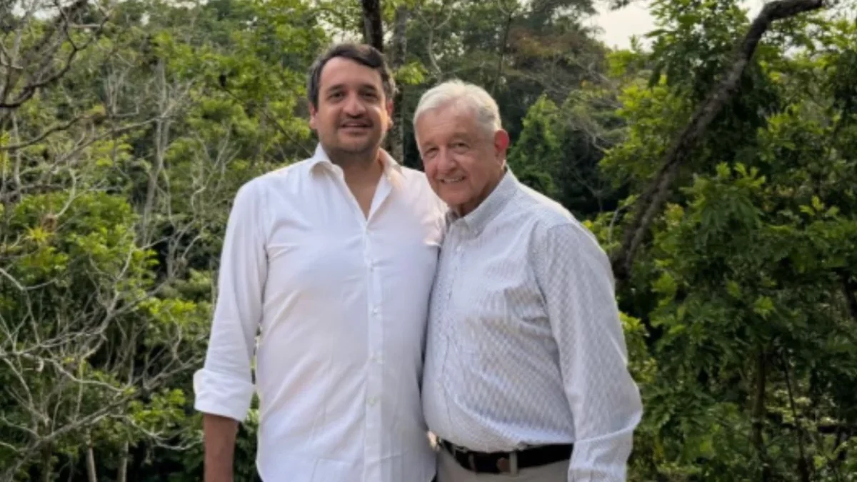 Andy López Beltrán presumió una foto con su padre, el expresidente Andrés Manuel López Obrador (AMLO), en su cuenta de Instagram. 