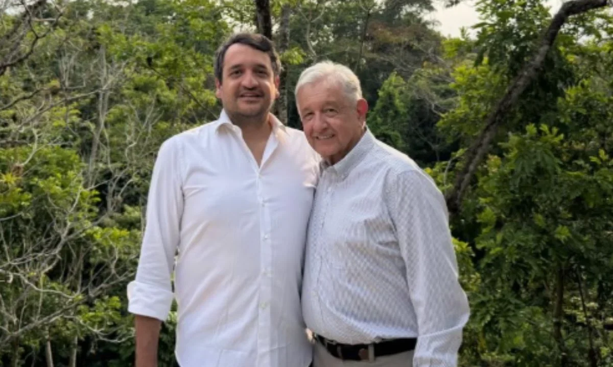 Andy López Beltrán presumió una foto con su padre, el expresidente Andrés Manuel López Obrador (AMLO), en su cuenta de Instagram. 