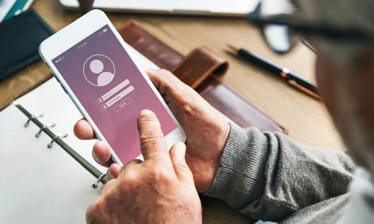 Los usuarios de apps bancarias podrían ver afectado su acceso a los servicios si no hacen el registro telefónico a tiempo, advierten.