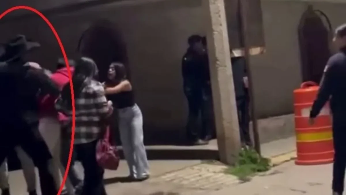 Al concluir la feria municipal, captaron en estado inconveniente y amenazando a un joven al síndico de Singuilucan, ‘te voy a matar’, dijo.