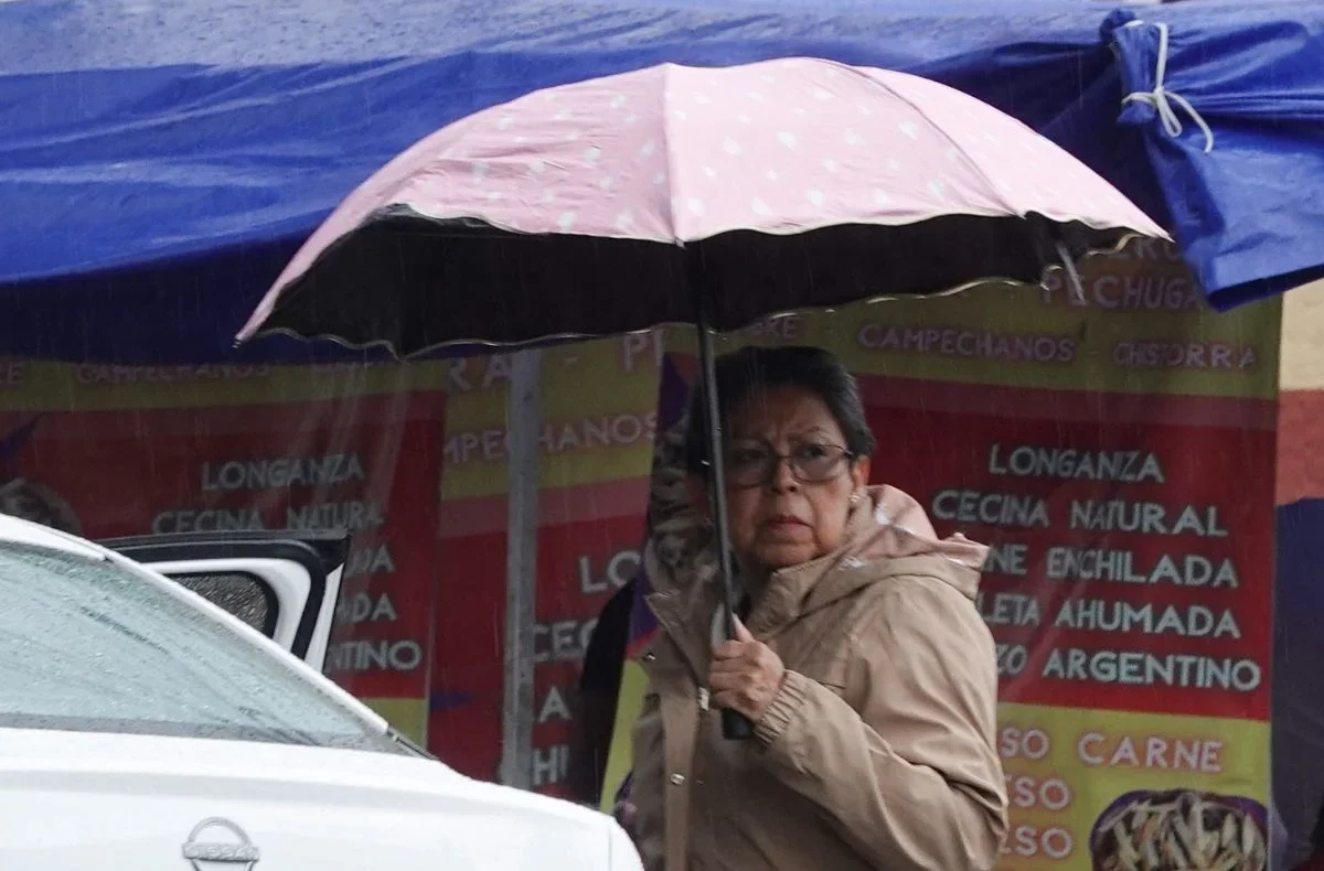 Clima hoy: aguaceros, tormentas eléctricas y calor extremo marcarán la jornada en México
