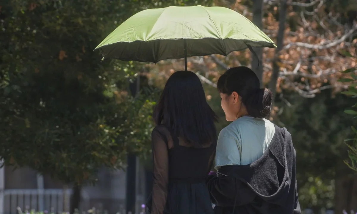 Clima hoy: Se prevén lluvias intensas con actividad eléctrica y posible caída de granizo en el sureste de México, mientras la onda de calor mantiene temperaturas extremas en gran parte del país.