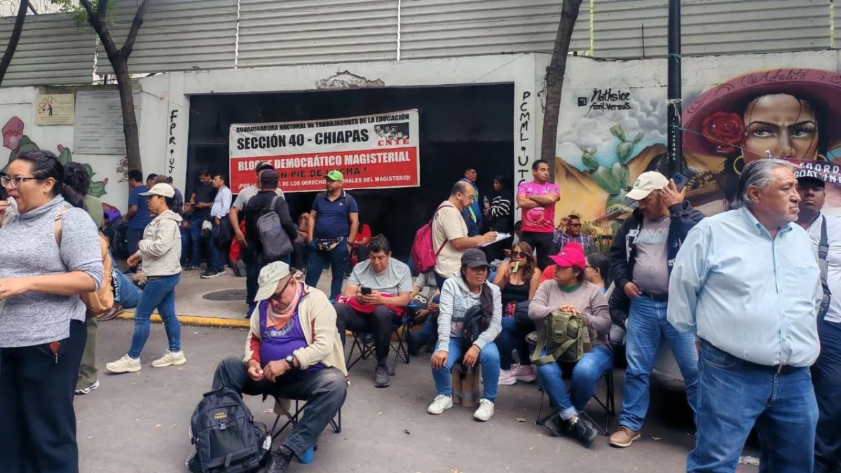 Tras casi 7 horas de negociación, integrantes de la CNTE obtuvieron propuestas poco cercanas a sus demandas, de parte de autoridades.