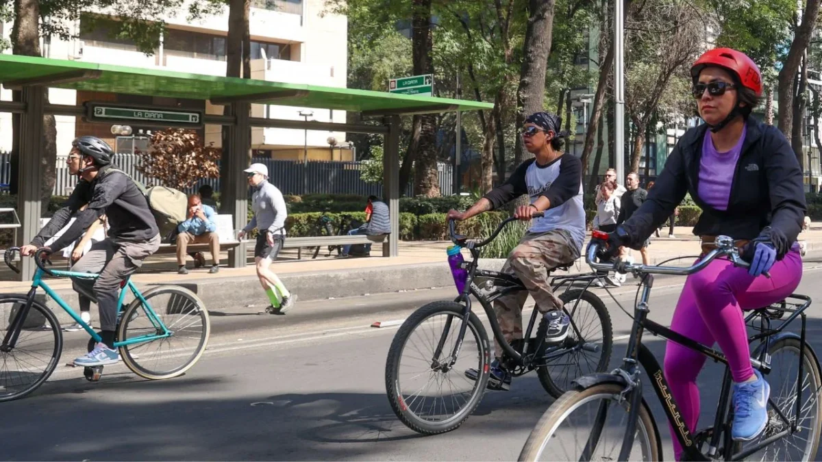 Integrantes de organizaciones sociales, sindicales, estudiantiles y colectivos ciclistas realizarán concentraciones y rodadas este 3 de junio en diversos puntos de la Ciudad de México