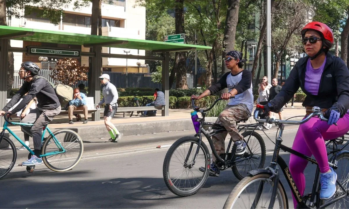 Integrantes de organizaciones sociales, sindicales, estudiantiles y colectivos ciclistas realizarán concentraciones y rodadas este 3 de junio en diversos puntos de la Ciudad de México