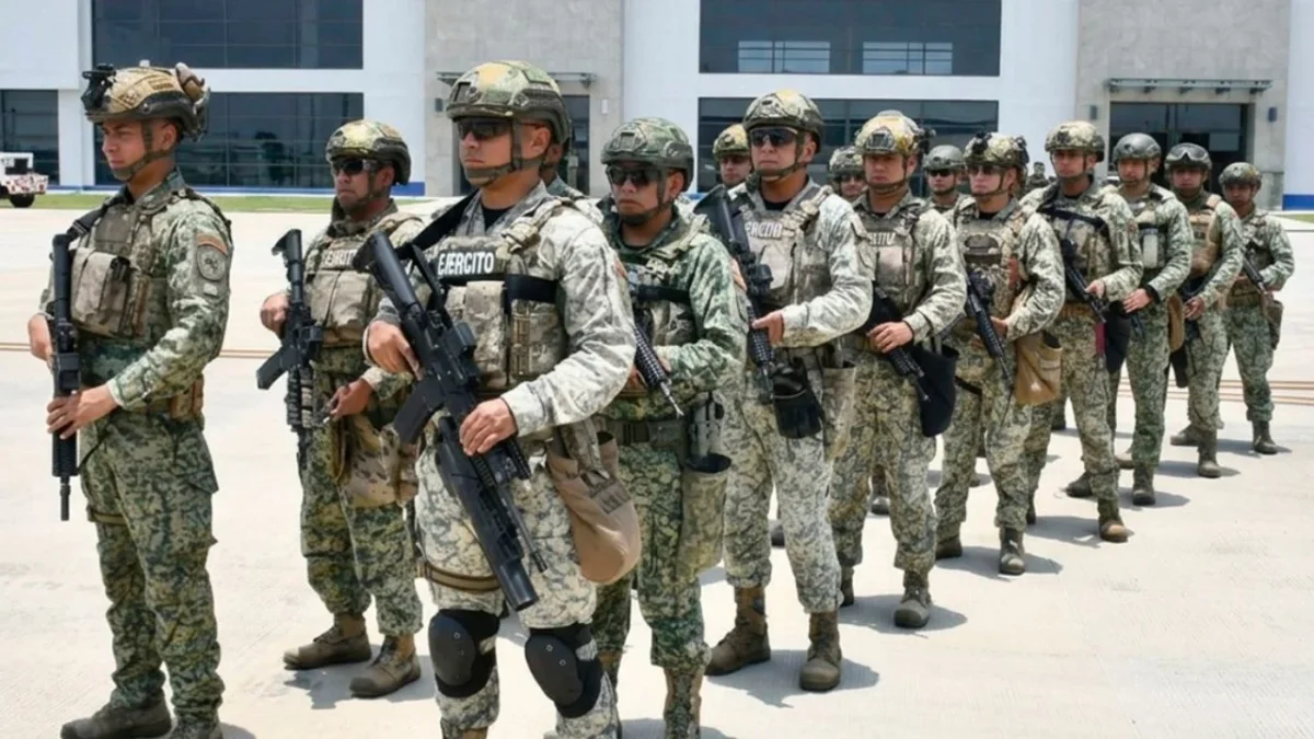La Secretaría de la Defensa desplegó a 90 nuevos elementos hacia Sinaloa para reforzar la Estrategia Nacional de Seguridad Pública.