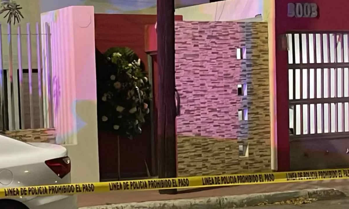Una corona fúnebre fue dejada en el domicilio de la diputada local del PRI, Paola Gárate Valenzuela.