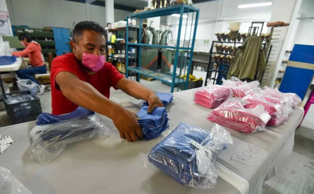 México enfrentaría un incremento arancelario de 10% sobre sus exportaciones hacia Estados Unidos.