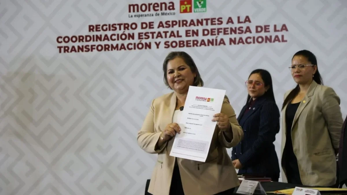Señalan al periodista Abdiel Ortega de robar documentos y atacar a Eva Moreno.