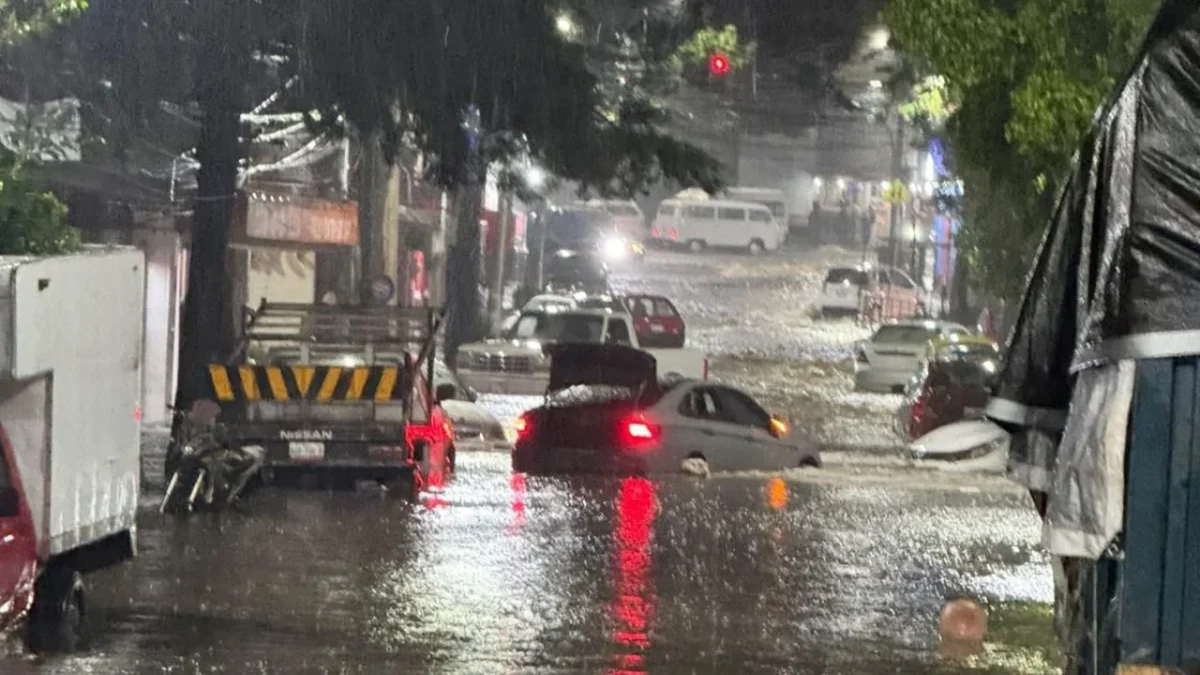 Familias afectadas en Cuajimalpa denunciaron falta de atención oportuna del alcalde Carlos Orvañanos, durante la alerta púrpura por lluvia.