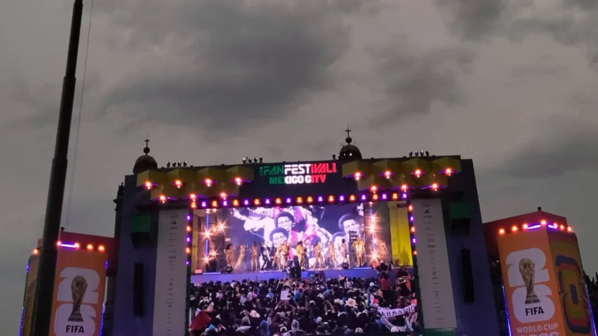 Autoridades informaron que el Fan Fest del Zócalo de CDMX, para ver el duelo entre México y Ecuador, ya se encuentra a su capacidad máxima.