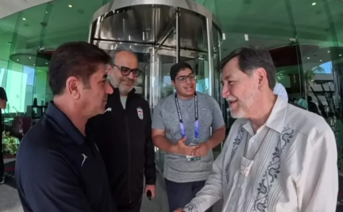 Fernández Noroña presume en redes sociales su reunión con la selección de Irán