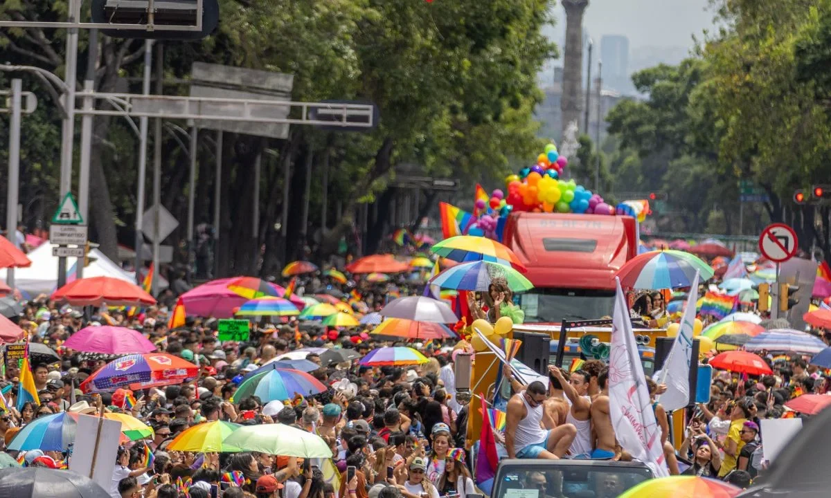 Exposiciones, muestras cinematográficas, música y espacios para reflexionar sobre el movimiento LGBT se llevarán a cabo este fin de semana.