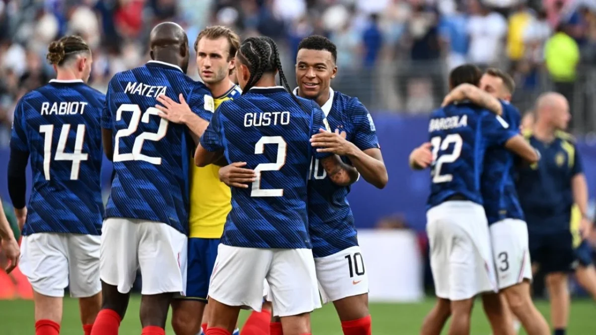 Francia derrotó a Suecia 3-0 y se clasificó a los octavos de final del Mundial 2026, Kylian Mbappé elevó su cuenta goleadora a seis tantos.