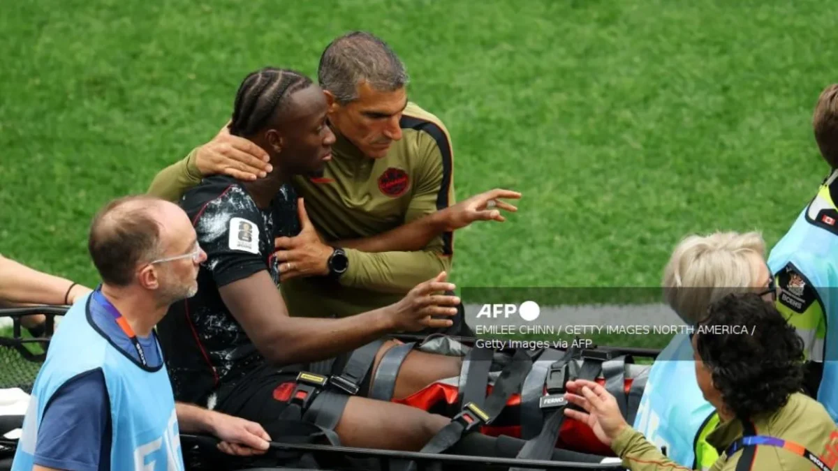 El futbolista Ismaël Koné sufrió una fractura en pleno partido entre Canadá y Catar, duelo de la segunda fecha del Mundial 2026.