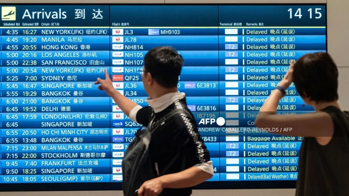 Japan Airlines y All Nippon Airways cancelaron 70 y 50 vuelos desde y hacia las regiones sureñas de Okinawa y Kagoshima en Japón.
