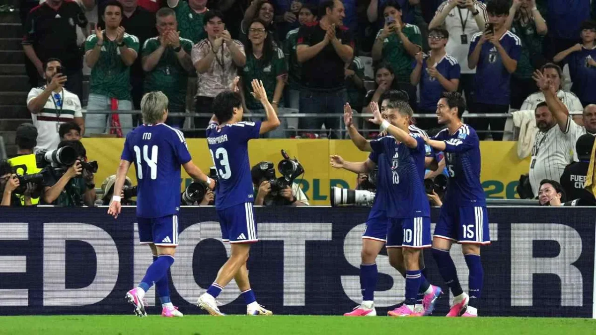 La Selección de Japón golea 4-0 a Túnez en el Estadio de Monterrey, en el partido mil de las Copas del Mundo.