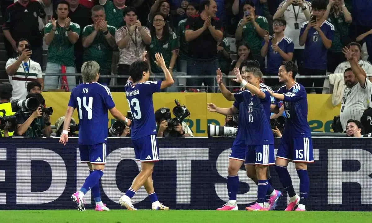 La Selección de Japón golea 4-0 a Túnez en el Estadio de Monterrey, en el partido mil de las Copas del Mundo.