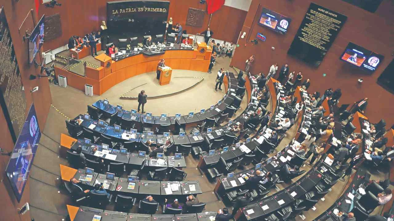Legisladores buscan gobernar, pero no avanzan sus iniciativas