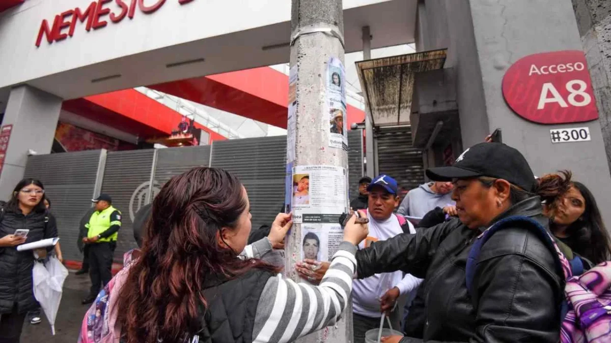 Madres buscadoras realizaron protestas en las inmediaciones Estadio 'Nemesio Diez' de Toluca.