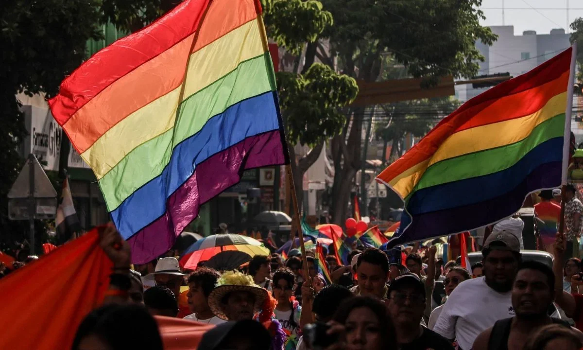 La marcha del Orgullo LGBT 2026 tendrá como escenario de cierre el Eje Central Lázaro Cárdenas, en ligar del Zócalo capitalino.