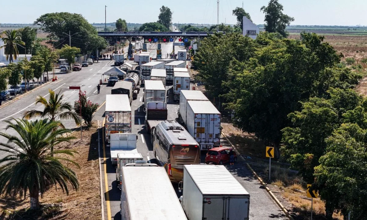 Previo al duelo del Mundial 2026, entre México contra Chequia, transportistas anunciaron un mega bloqueo para el 24 de junio.