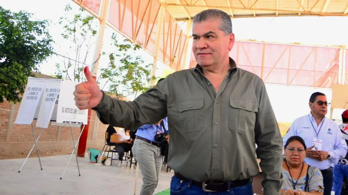 El senador del PRI, Miguel Ángel Riquelme, solicitó a la Comisión Permanente, licencia para ir a la alcaldía de Torreón.