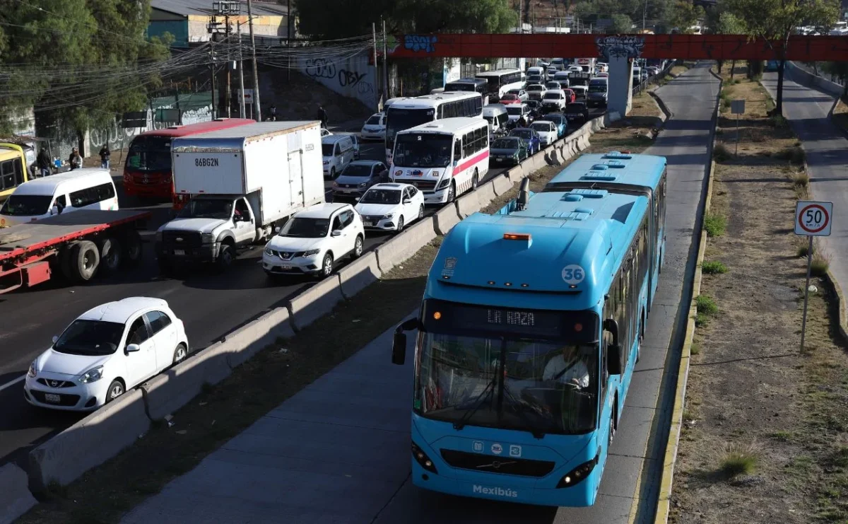 Integrantes de la AMOTAC realizaron movilizaciones y bloqueos parciales en importantes vías de comunicación, entre ellas las carreteras México-Pachuca y México-Puebla