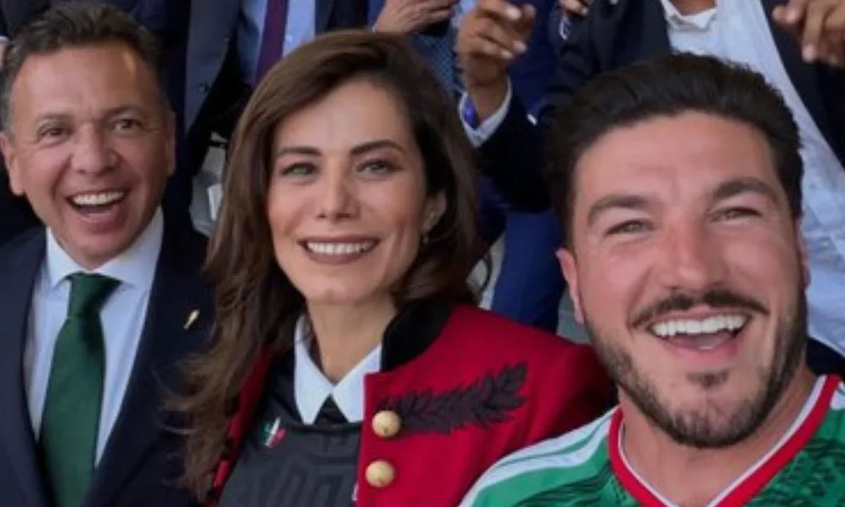Políticos y funcionarios públicos se dieron cita al Estadio Guadalajara para observar el México contra Corea del Sur de la Copa del Mundo.