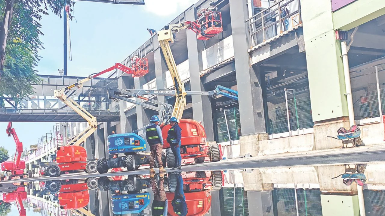 Plantón y obras truncas en CDMX a unos días del Mundial 2026